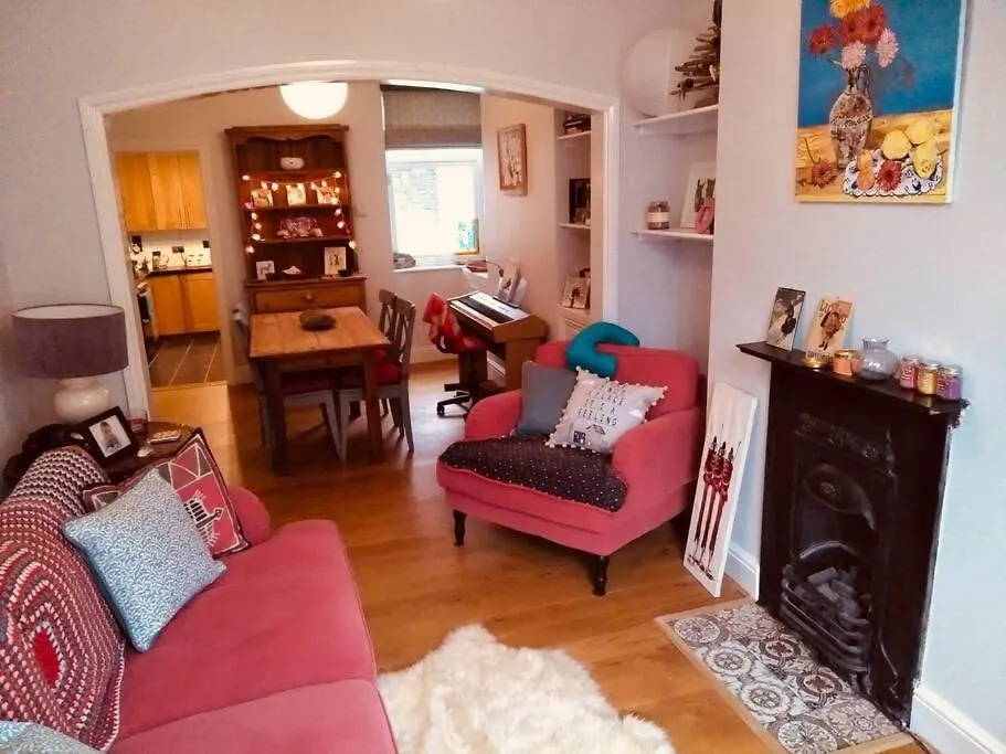 Apartment Cosy Roath Home Near The Park Cardiff United Kingdom
