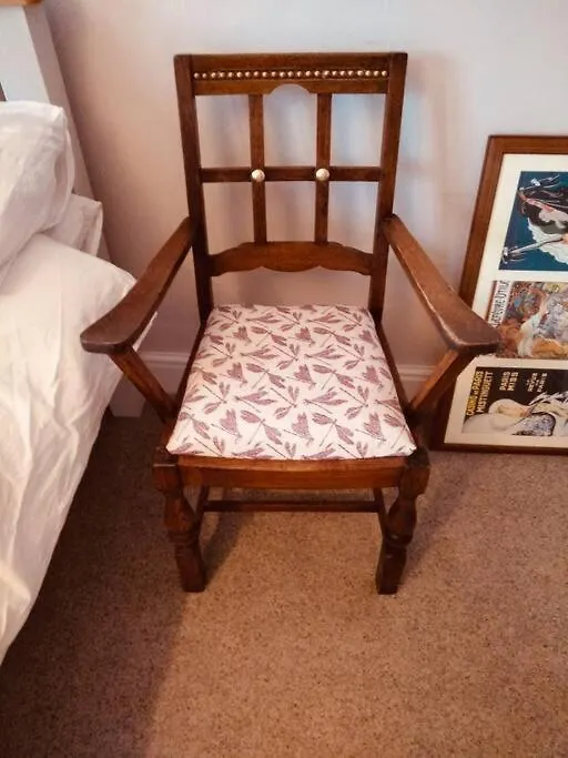 Cosy Roath Home Near The Park Cardiff 0*,  United Kingdom