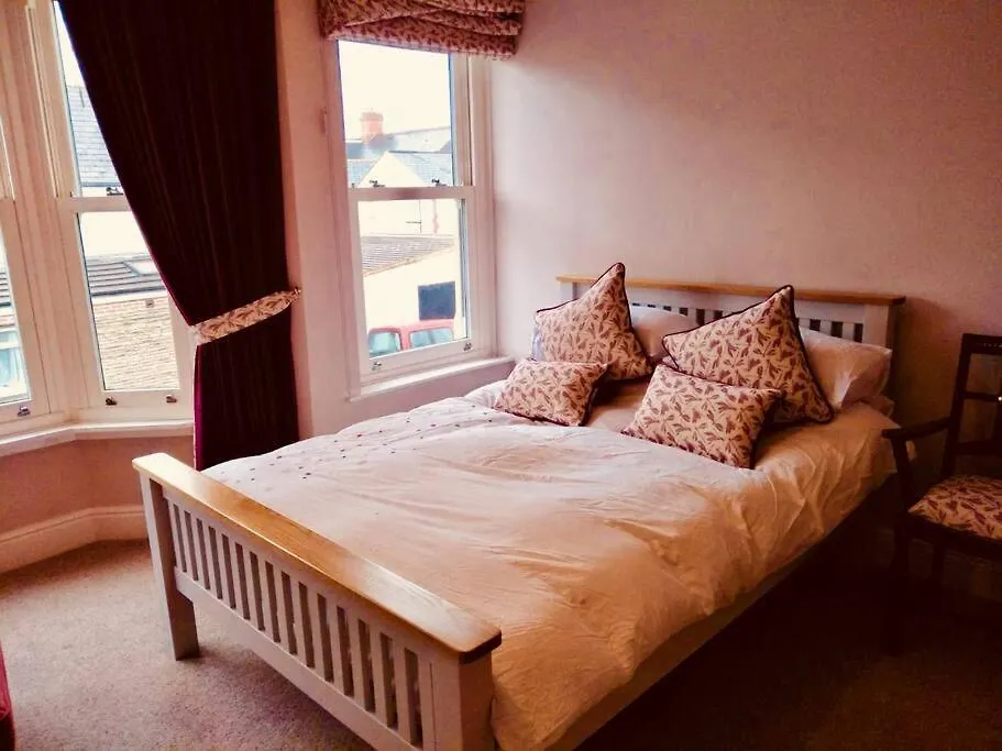 Cosy Roath Home Near The Park Cardiff